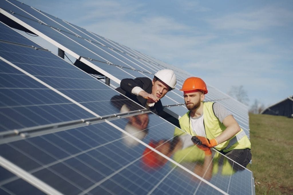 hardhats working | PR Projects